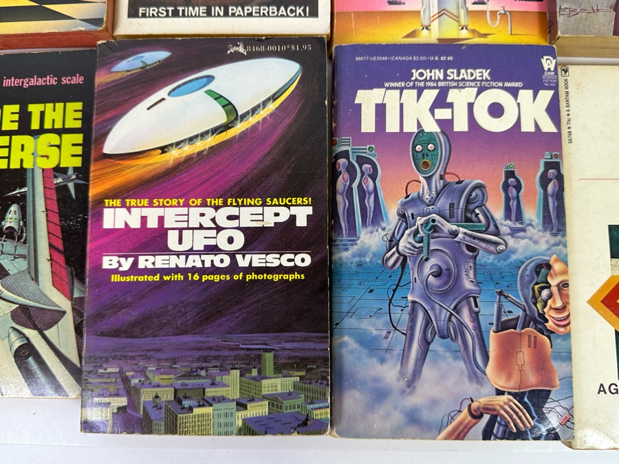 Vintage Science Fiction Paperback Books Lot [Photo 13]