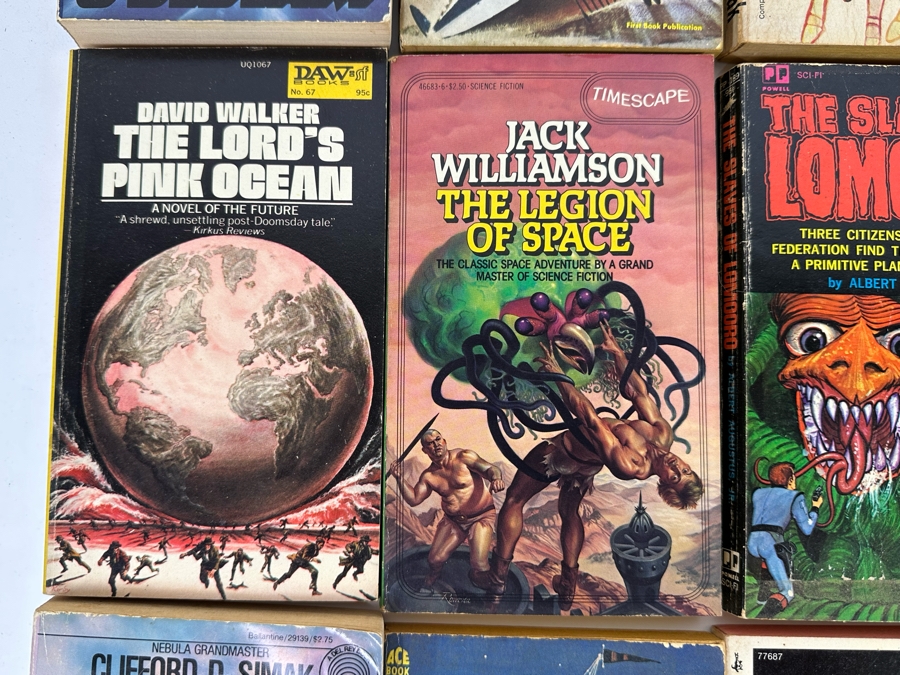 Vintage Science Fiction Paperback Books Lot [Photo 10]