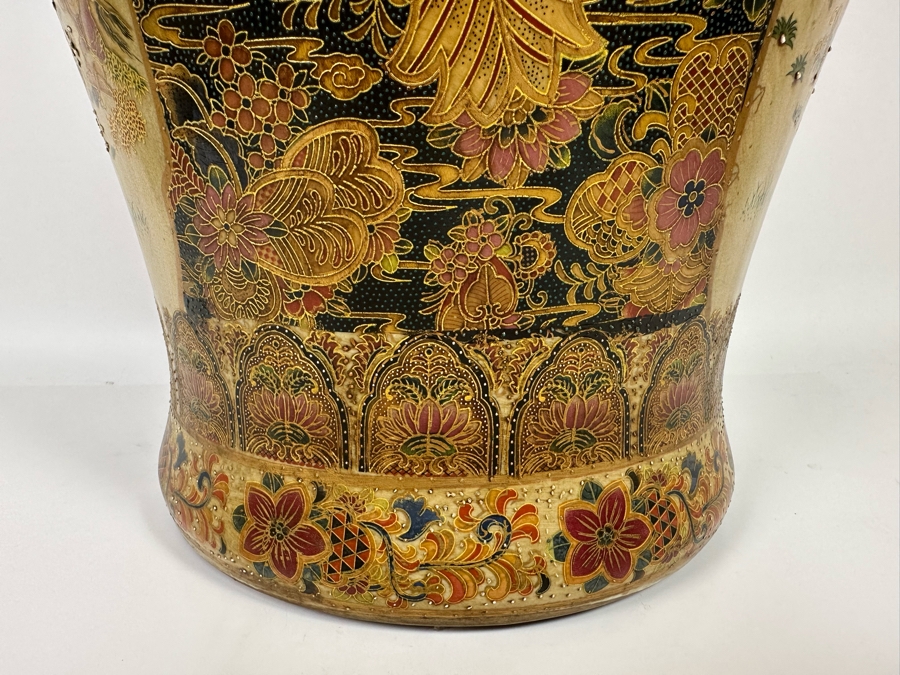Large Signed Japanese Satsuma Jar With Lid And Gilded Foo Dog Finial 12W X 26H [Photo 15]