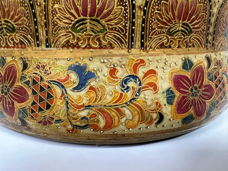 Large Signed Japanese Satsuma Jar With Lid And Gilded Foo Dog Finial 12W X 26H [Photo 16]