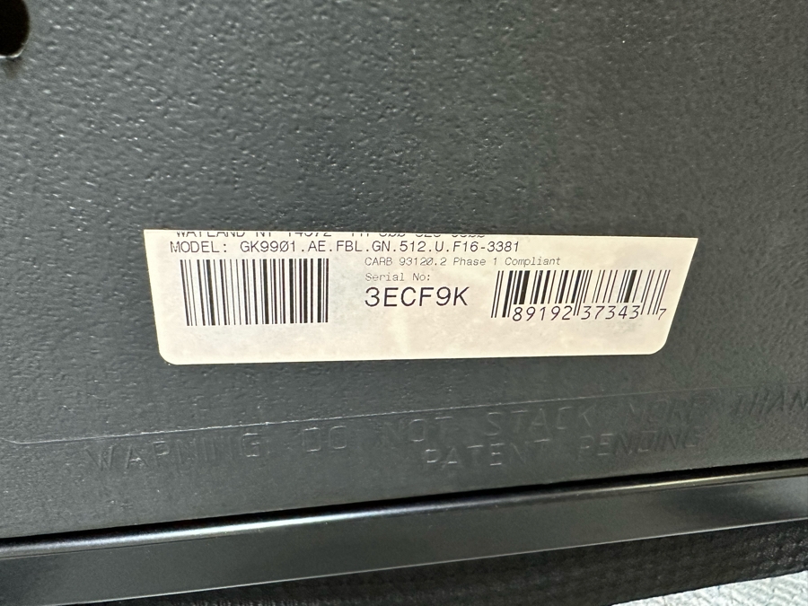 Pair Of Stylish Stackable Gunlocke Company Office Chairs 23.5W X 22D X 32H [Photo 13]