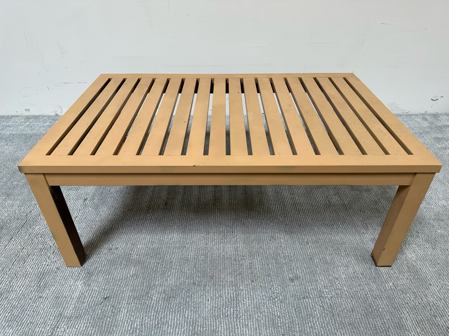 Aluminum Outdor Patio Furniture Coffee Table 43W X 27.5D X 16.5H [Photo 3]