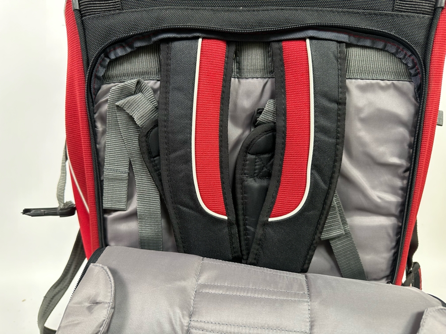 High Sierra Hiking Backpack [Photo 5]