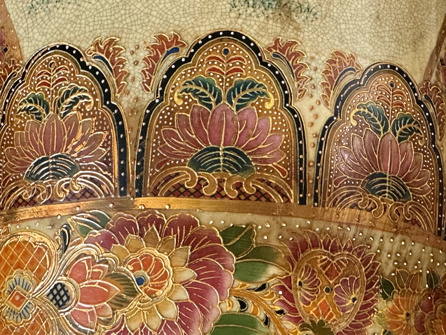 Monumental Signed Japanese Satsuma Vase 16W X 41.5H [Photo 33]