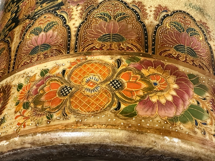 Monumental Signed Japanese Satsuma Vase 16W X 41.5H [Photo 32]