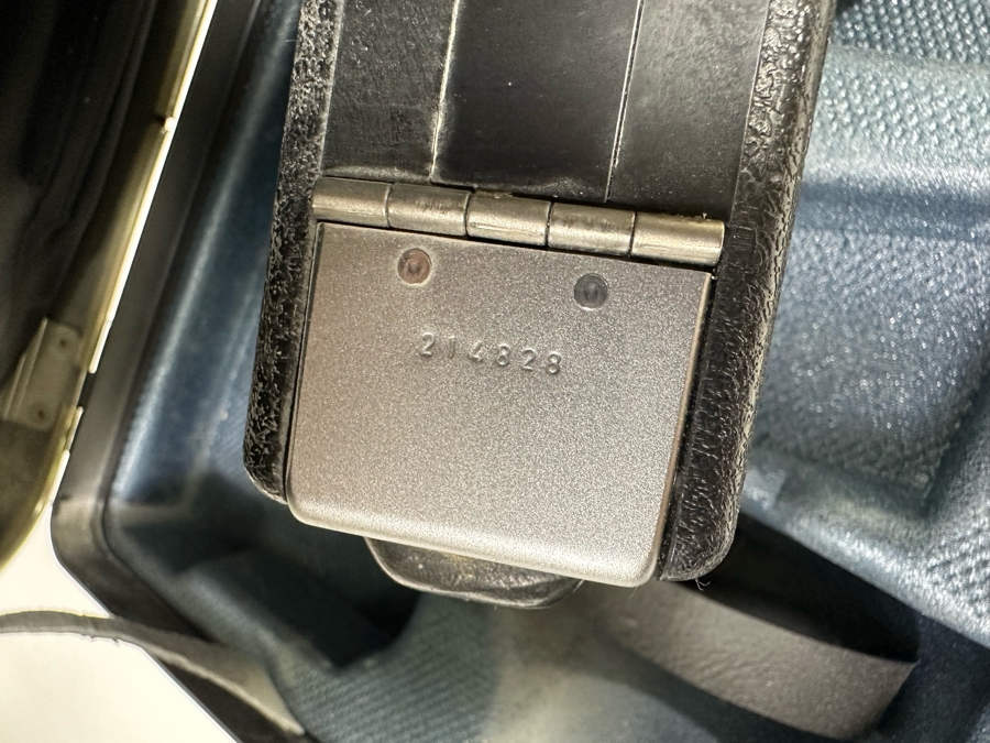 Vintage Canon Auto Zoom 518 SV Super8 Film Movie Camera With Case [Photo 9]