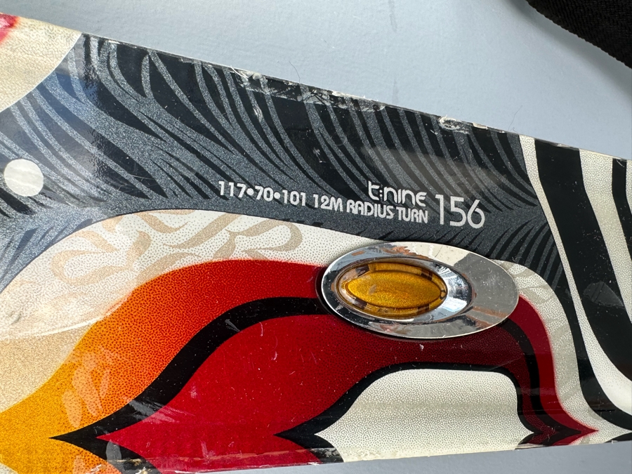 K2 Burnin Luv Skis 156 With Marker Bindings And LEKI Ventrix Carbon Poles [Photo 3]