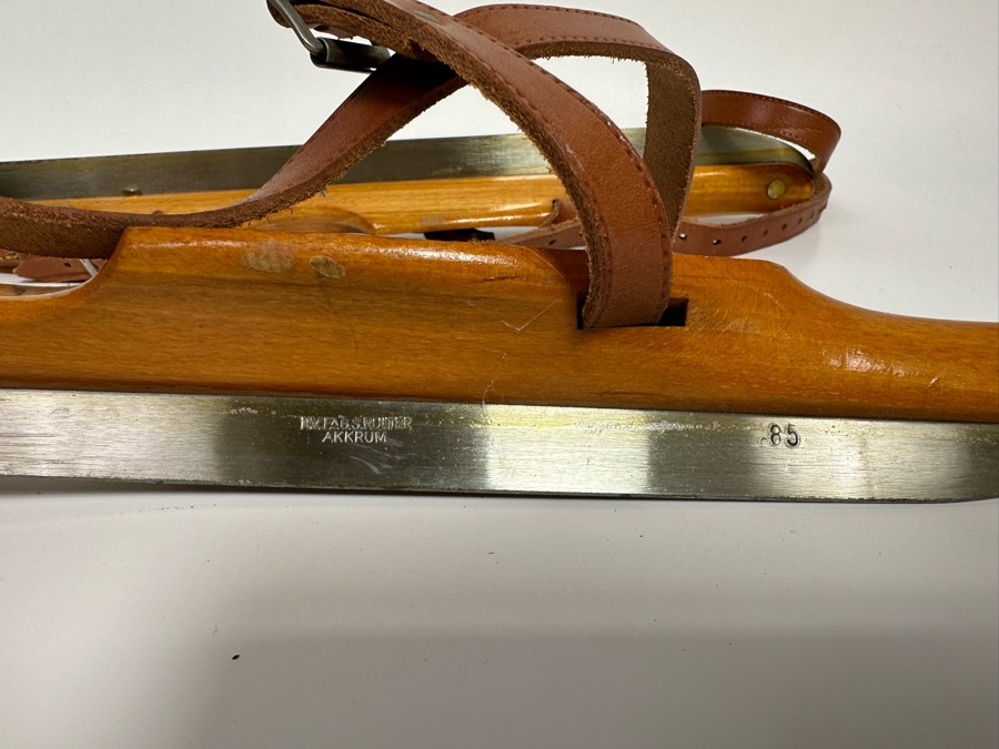 Antique Dutch Wooden Strap-On Ice Skates With Steel Blades N.V. FA G. S. Ruiter Akkrum 17L [Photo 13]