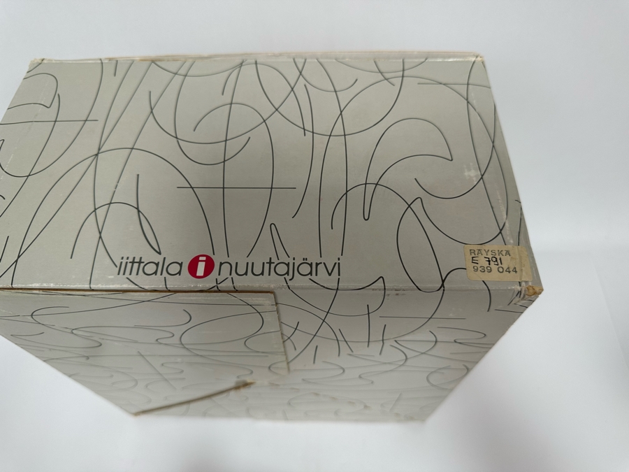 Oiva Toikka (Finland) Limited Edition Art Glass Bird Rayska Nuutajarvi By Iittala Signed And Numbered 791 Of 3,000 With Original Box 12W X 4D X 5.5H [Photo 20]