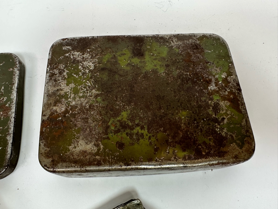Old Metal Cigarette Tin Box With Pair Of Mica Silicate Minerals [Photo 7]