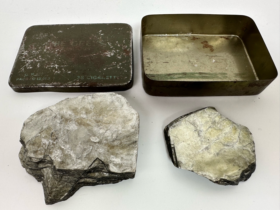 Old Metal Cigarette Tin Box With Pair Of Mica Silicate Minerals [Photo 2]