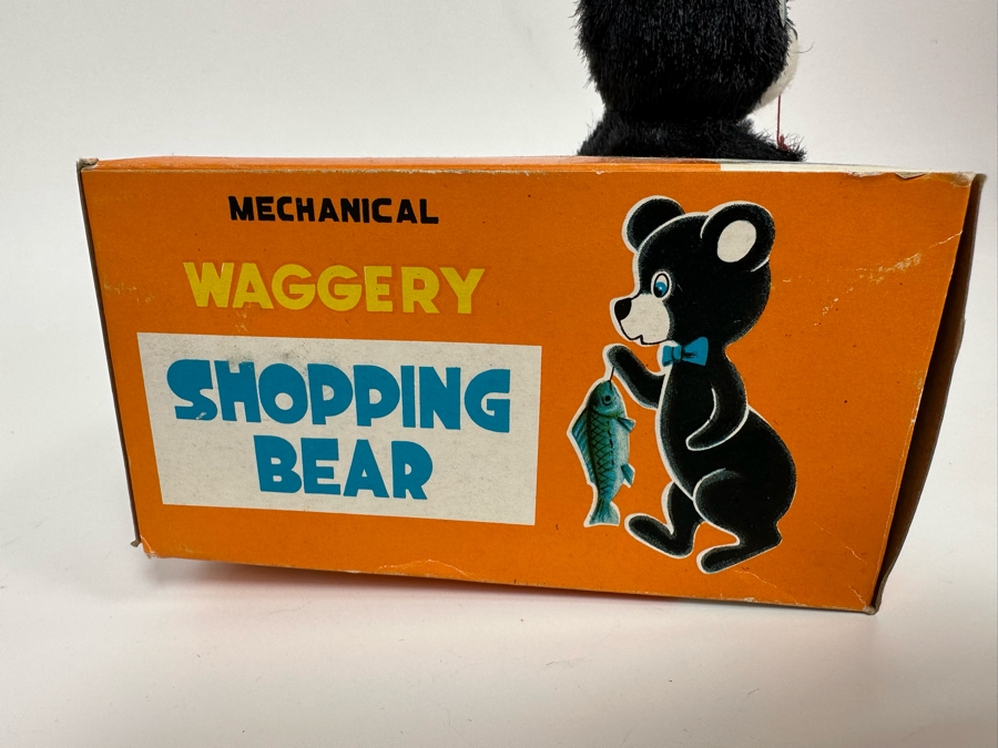 New Old Stock Waggery Shopping Bear Mechanical Wind-Up Toy With Original Box Made In Japan [Photo 8]