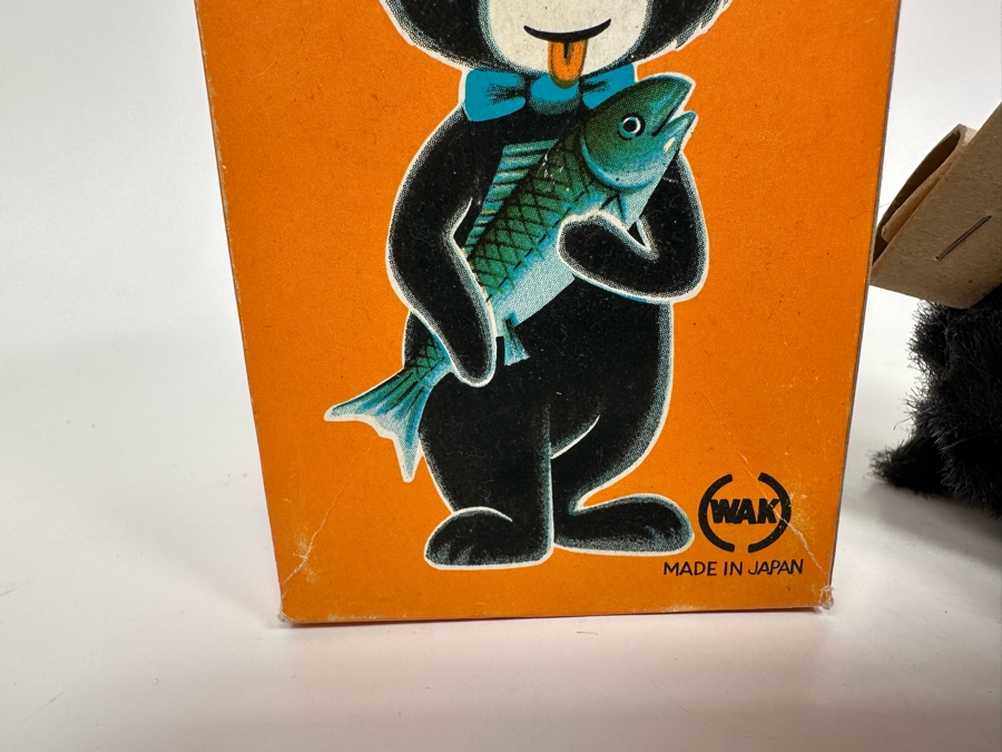 New Old Stock Waggery Shopping Bear Mechanical Wind-Up Toy With Original Box Made In Japan [Photo 7]