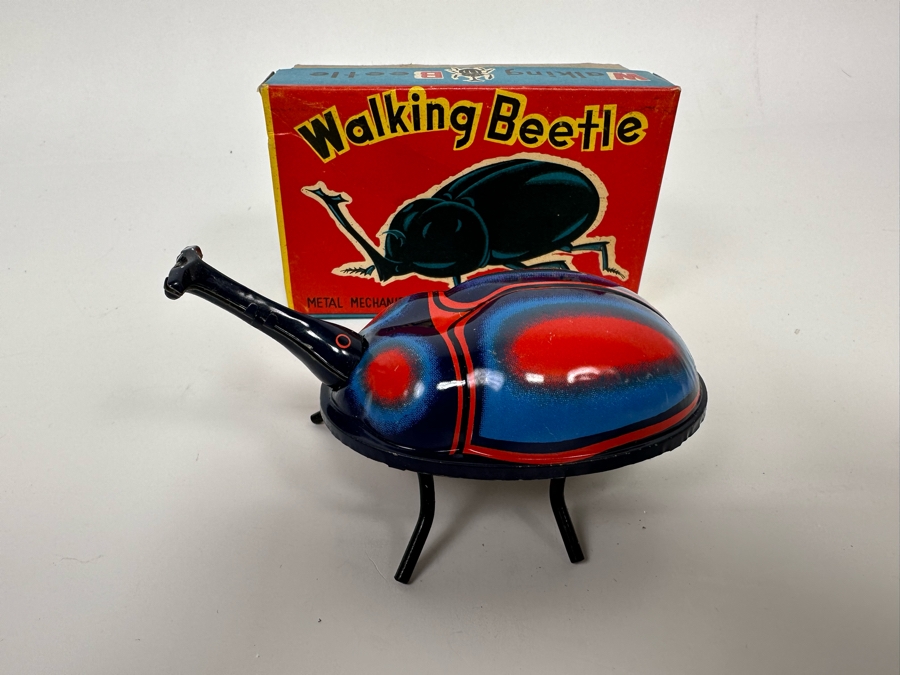 New Old Stock Metal Wind-Up Toy Walking Beetle With Original Box Made In Japan [Photo 3]