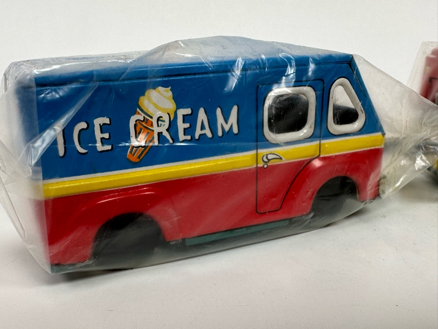 Pair Of Sealed Friction Toys Ice Cream Delivery Van And Bread & Cake Delivery Van Made In Japan [Photo 7]
