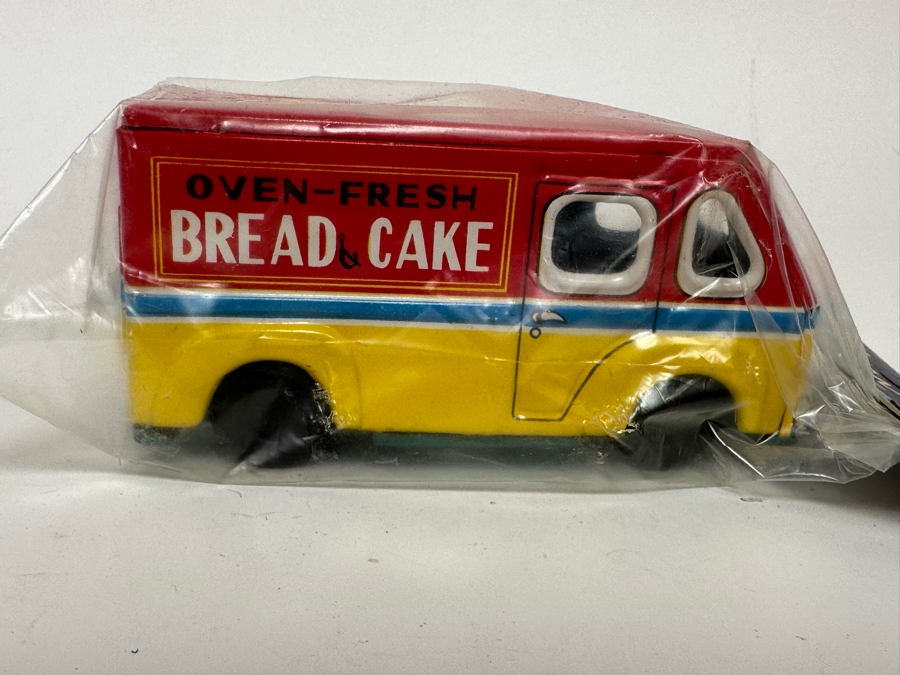 Pair Of Sealed Friction Toys Ice Cream Delivery Van And Bread & Cake Delivery Van Made In Japan [Photo 9]