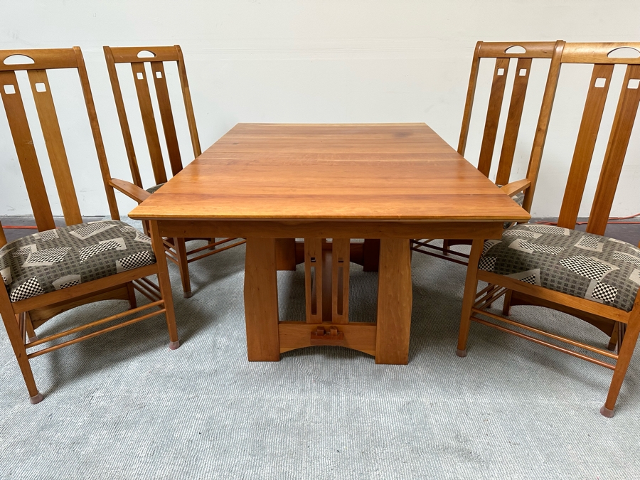 Amish Solid Cherry Wood Dining Table 60 X 42 X 29.5 With Two Built In 12' Leaves And Four Dining Chairs (2 Are Armchairs) Comes Up Table Pads By Canal Dover Furniture Midvale Ohio
