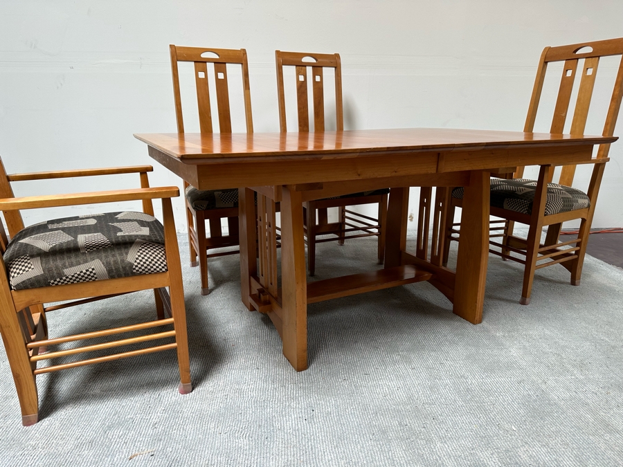 Amish Solid Cherry Wood Dining Table 60 X 42 X 29.5 With Two Built In 12' Leaves And Four Dining Chairs (2 Are Armchairs) Comes Up Table Pads By Canal Dover Furniture Midvale Ohio [Photo 7]