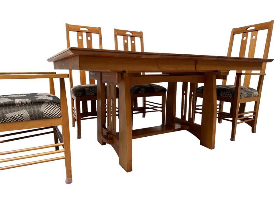 Amish Solid Cherry Wood Dining Table 60 X 42 X 29.5 With Two Built In 12' Leaves And Four Dining Chairs (2 Are Armchairs) Comes Up Table Pads By Canal Dover Furniture Midvale Ohio [Photo 3]