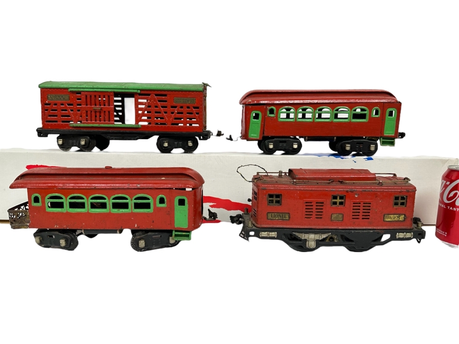 Vintage Lionel Train Set 'Super-Motor' For Standard Track 4-Piece Set 12W X 3.25D X 4.5H