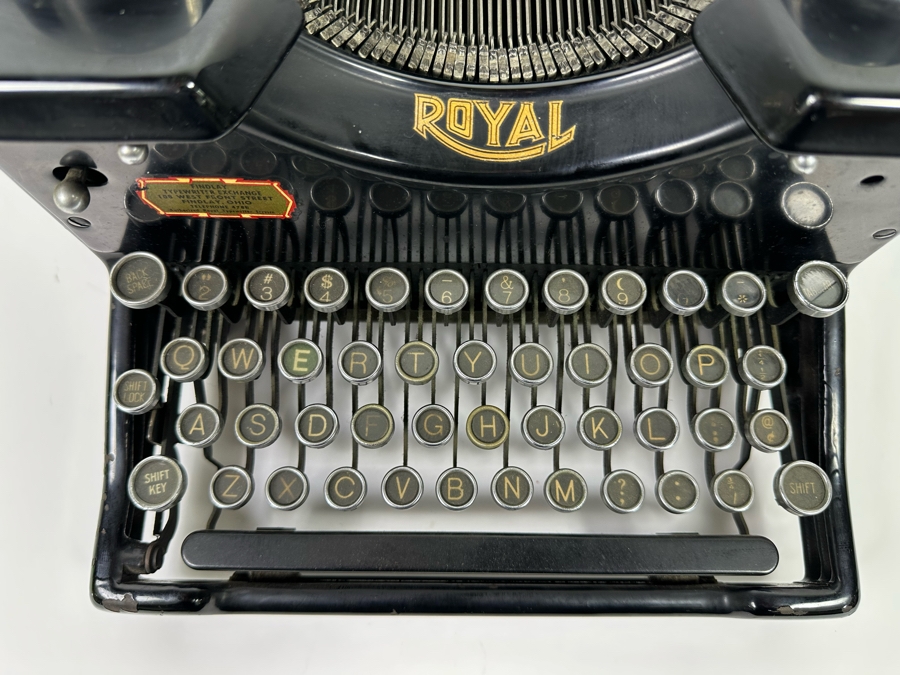 Antique Metal ROYAL Typewriter In Excellent Condition With Side Glass Panels And Original Cover 15W X 16D X 9.5H [Photo 17]