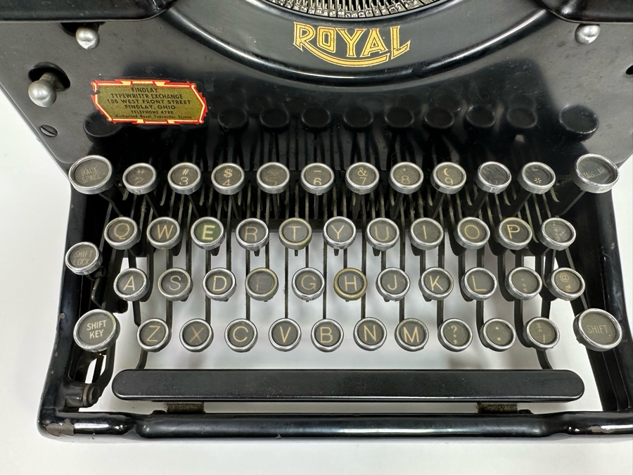 Antique Metal ROYAL Typewriter In Excellent Condition With Side Glass Panels And Original Cover 15W X 16D X 9.5H [Photo 5]