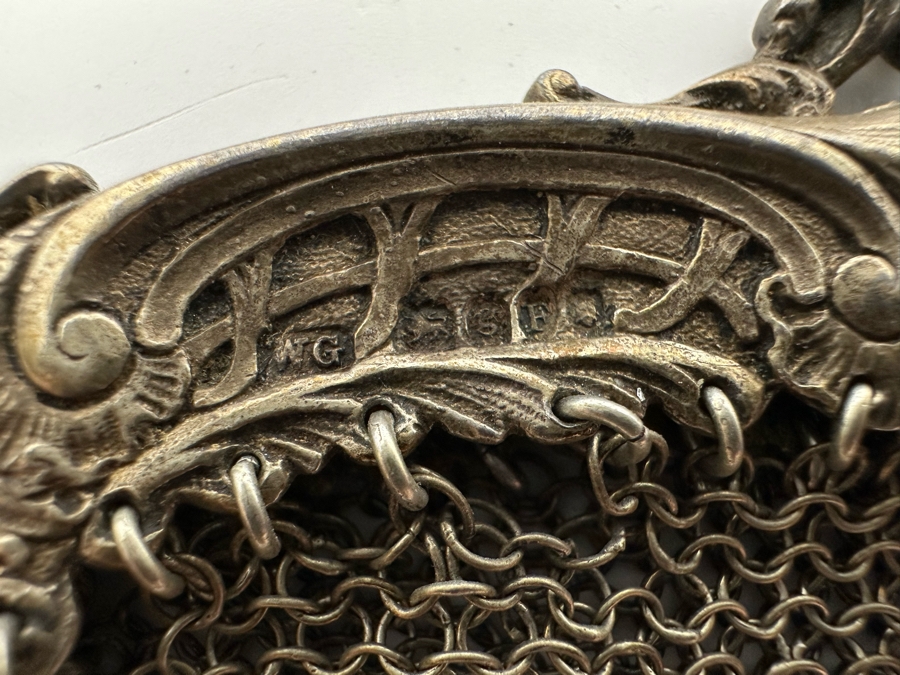 Hallmarked English Sterling Silver Mesh Purse 4W X 5.5H 109.4g [Photo 5]