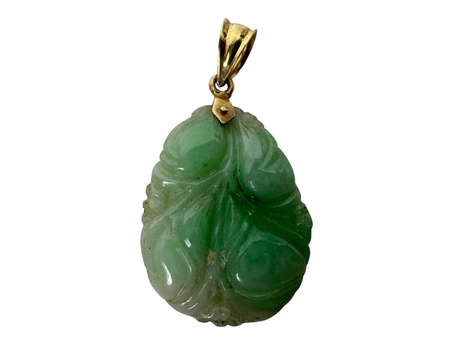 14K Gold Carved Jade Pendant 6.3g