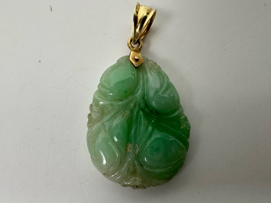 14K Gold Carved Jade Pendant 6.3g [Photo 2]