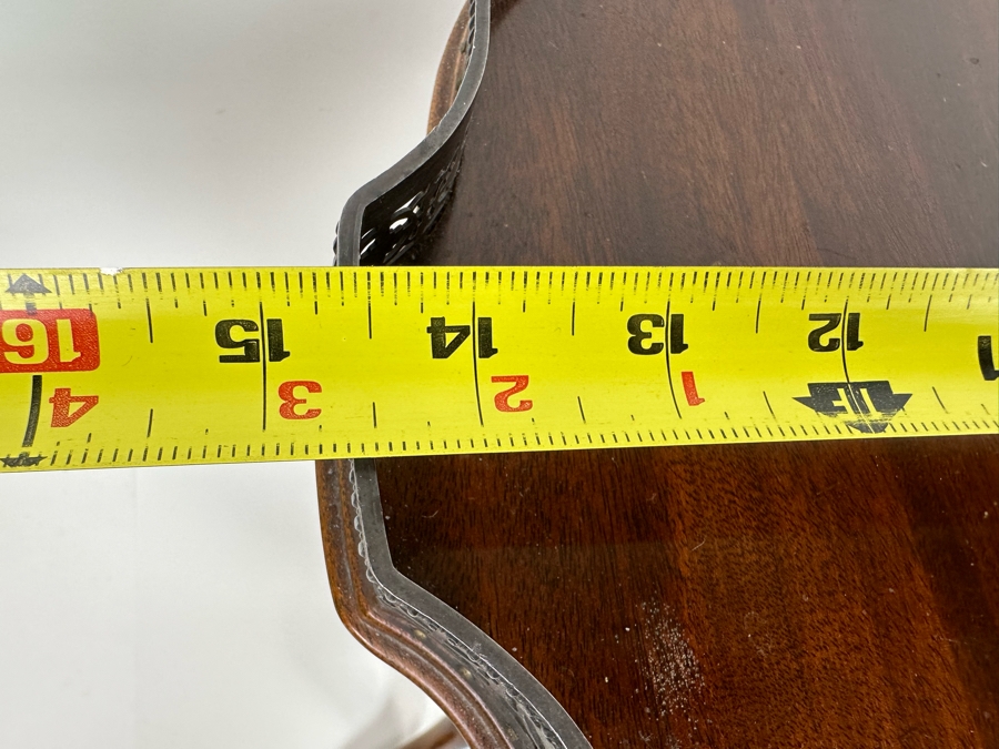 Vintage Tripod Tea Side Table By Lammert's 15W X 23H [Photo 9]