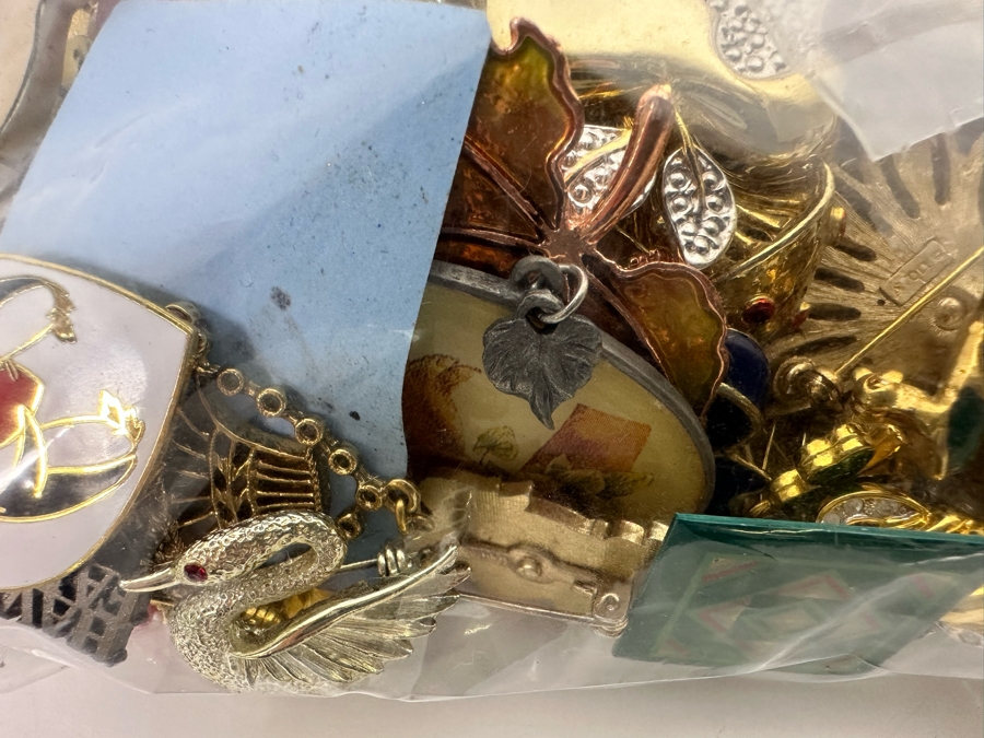 Costume Jewelry Lot #1 [Photo 14]