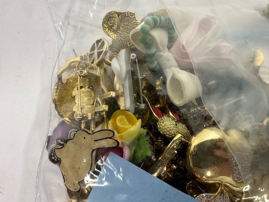 Costume Jewelry Lot #1 [Photo 16]