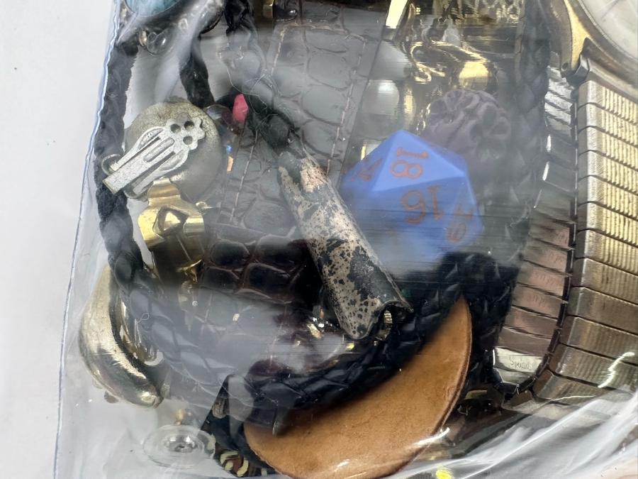 Costume Jewelry Watch Lot #2 [Photo 9]