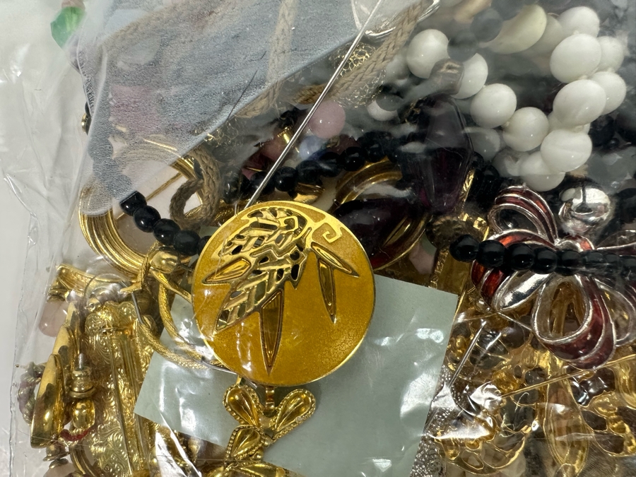 Costume Jewelry Lot #3 [Photo 3]