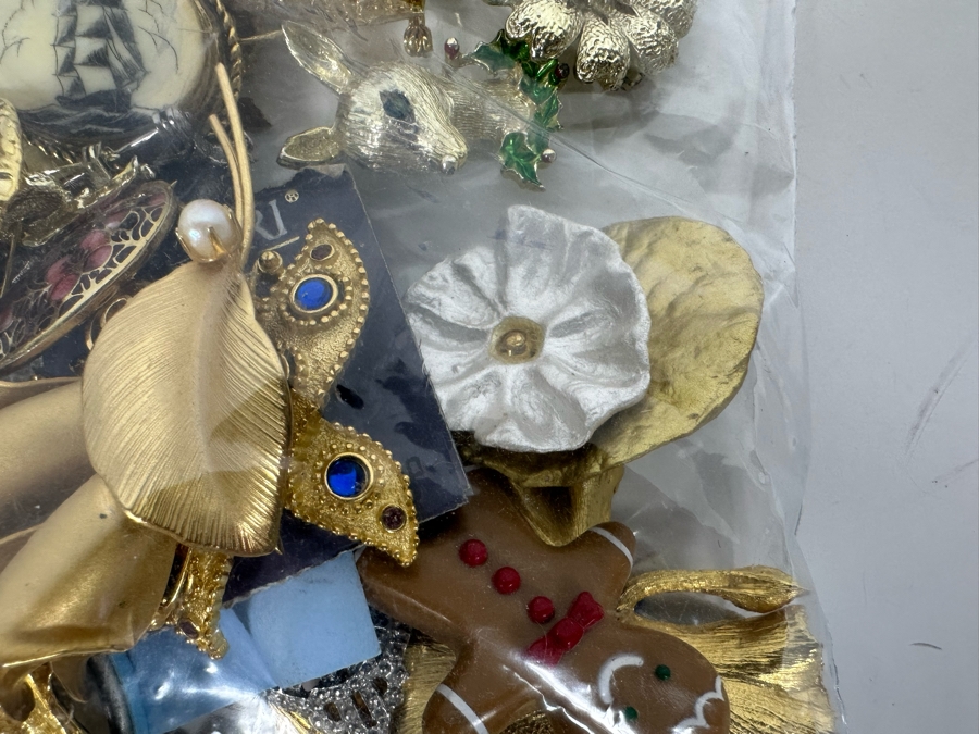 Costume Jewelry Lot #4 [Photo 5]