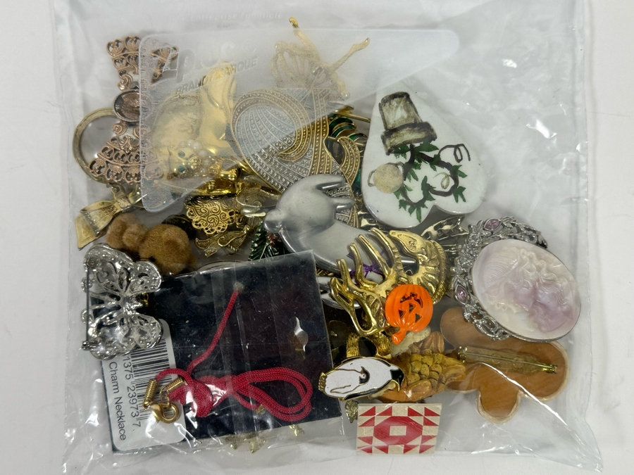 Costume Jewelry Lot #5 [Photo 10]