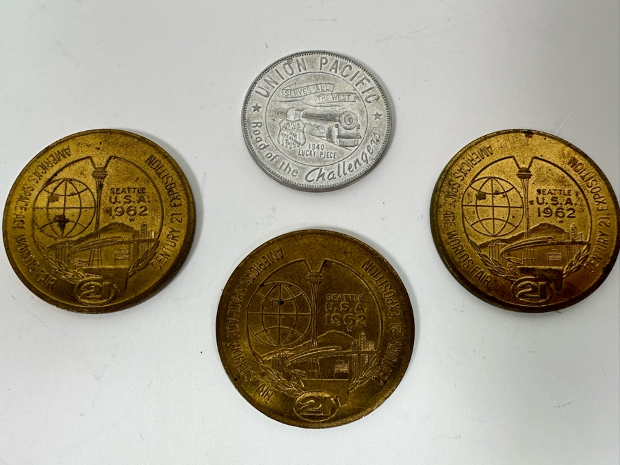 (3) 1962 Seattle World's Fair $1 Tokens And (1) Union Pacific Railroad Aluminum 1940 Luck Piece [Photo 4]
