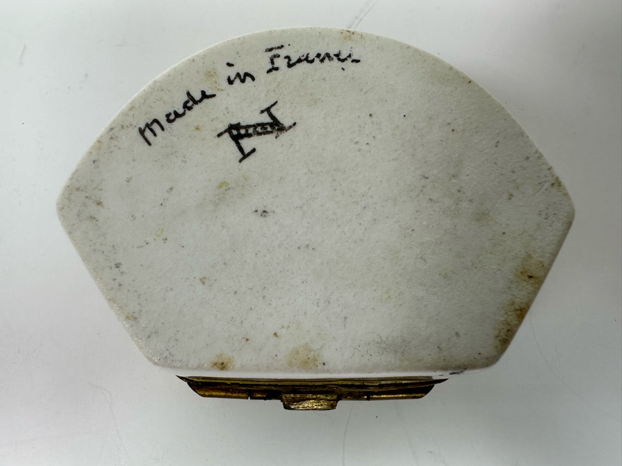 Hand Painted French Porcelain Box 2.5W [Photo 7]