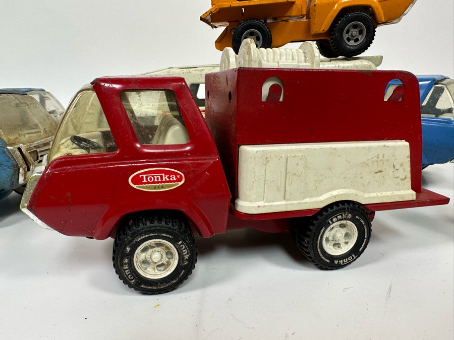 Collection Of Eight Vintage Seventies Metal Tonka Trucks / Cars [Photo 17]
