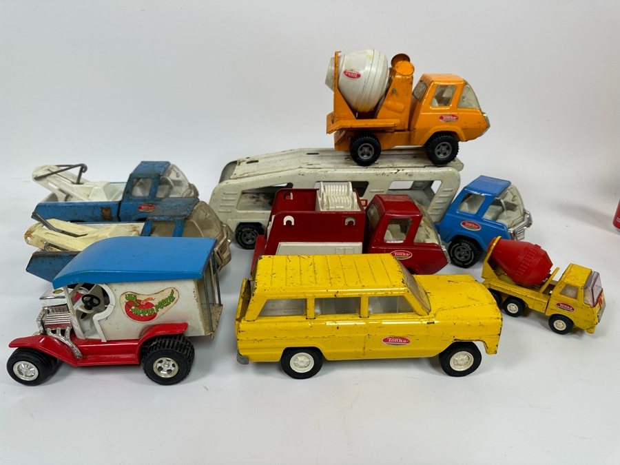 Collection Of Eight Vintage Seventies Metal Tonka Trucks / Cars [Photo 2]