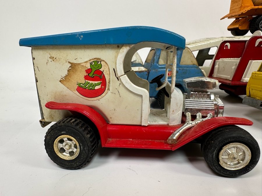 Collection Of Eight Vintage Seventies Metal Tonka Trucks / Cars [Photo 7]