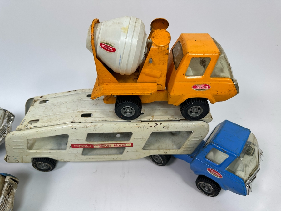 Collection Of Eight Vintage Seventies Metal Tonka Trucks / Cars [Photo 22]