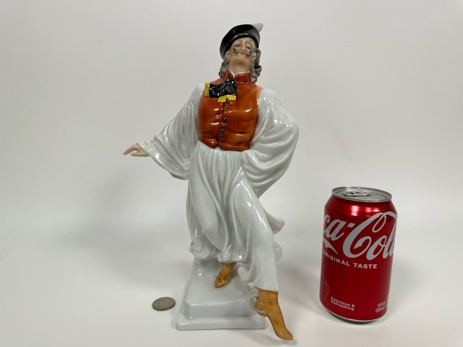 Herend Hungary Porcelain Hand Painted Dancing Peasant Figurine 11.5H [Photo 4]