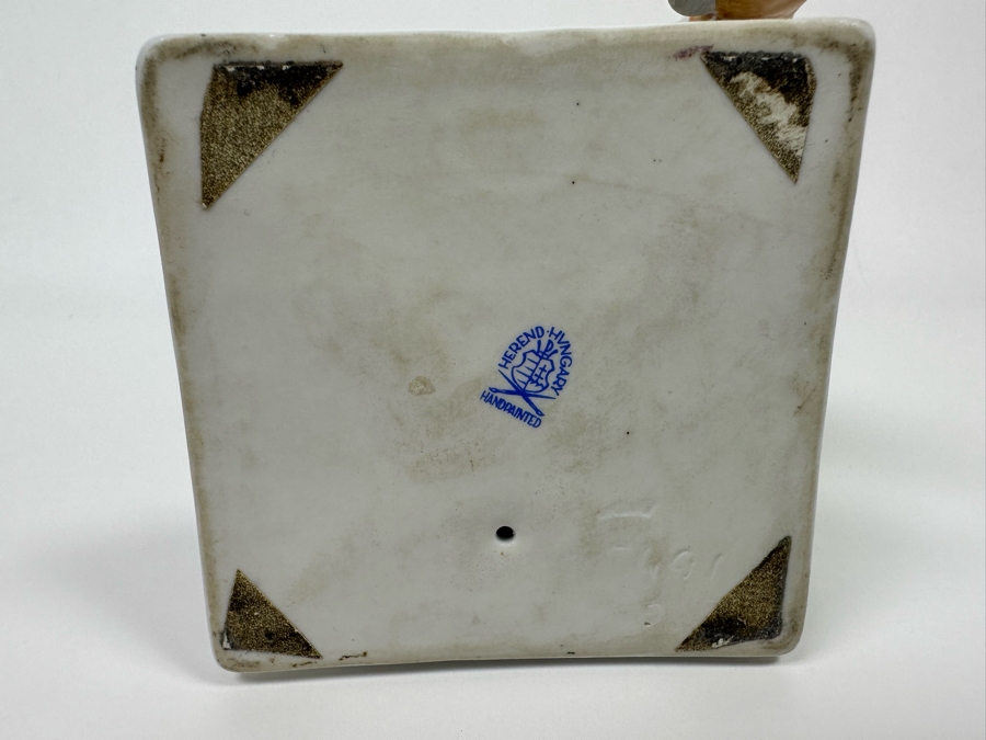 Herend Hungary Porcelain Hand Painted Dancing Peasant Figurine 11.5H [Photo 10]