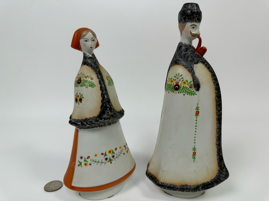 Vintage Aquincum Hungarian Matyo Couple Shepherd And His Wife Hand Painted Figurines Budapest 9H [Photo 5]