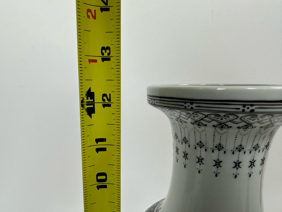 Vintage Signed Hand Painted Chinese Porcelain Vase Featuring Red-crowned Cranes 12H [Photo 17]