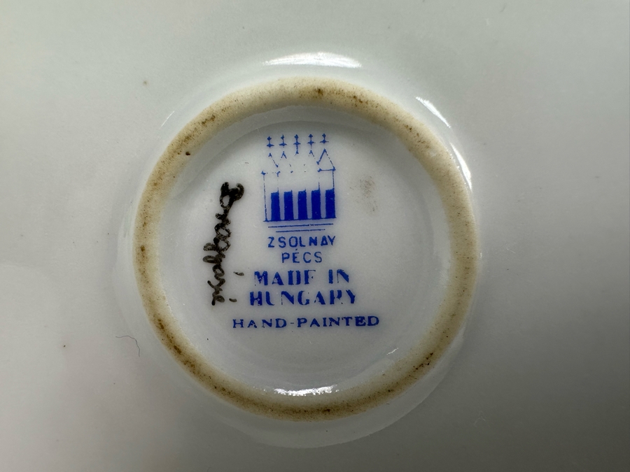 Vintage Hungarian Zsolnay Pecs Hand Painted Figurine Young Girl Feeding The Goose 6.5H [Photo 9]