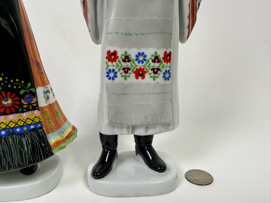 Vintage Hollohaza Hungarian Matyo Couple Hand Painted Figurines 12H [Photo 9]