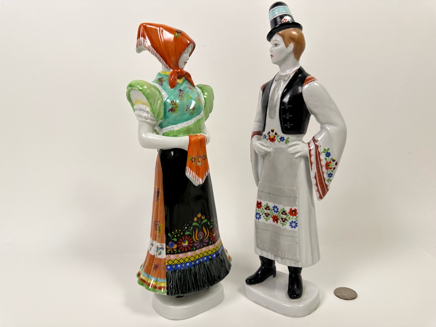 Vintage Hollohaza Hungarian Matyo Couple Hand Painted Figurines 12H [Photo 11]