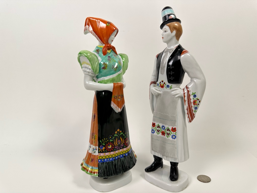 Vintage Hollohaza Hungarian Matyo Couple Hand Painted Figurines 12H [Photo 10]